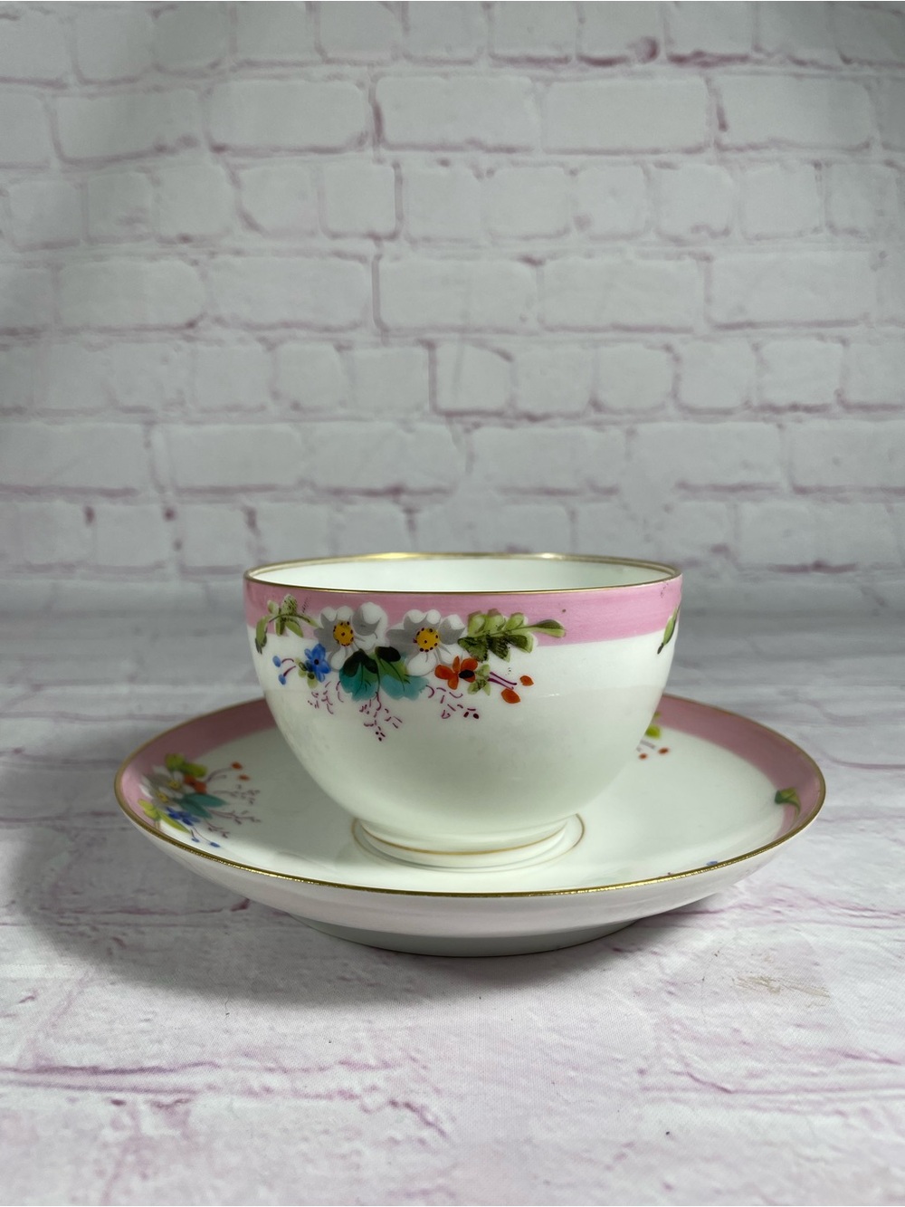 Vintage Floral and Butterfly Gold Trim Porcelain Teacup and Saucer Set - Picture 3 of 11